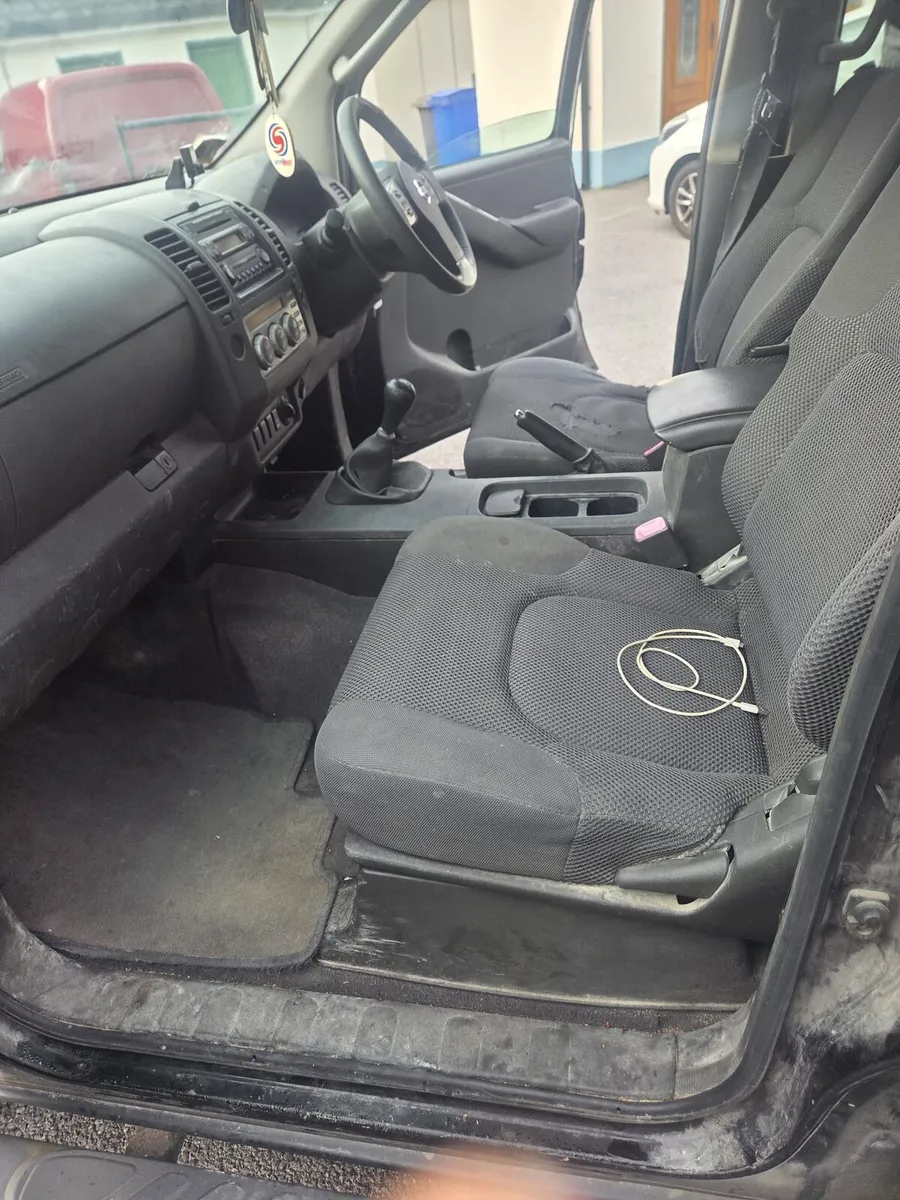 Nissian navara - Image 3