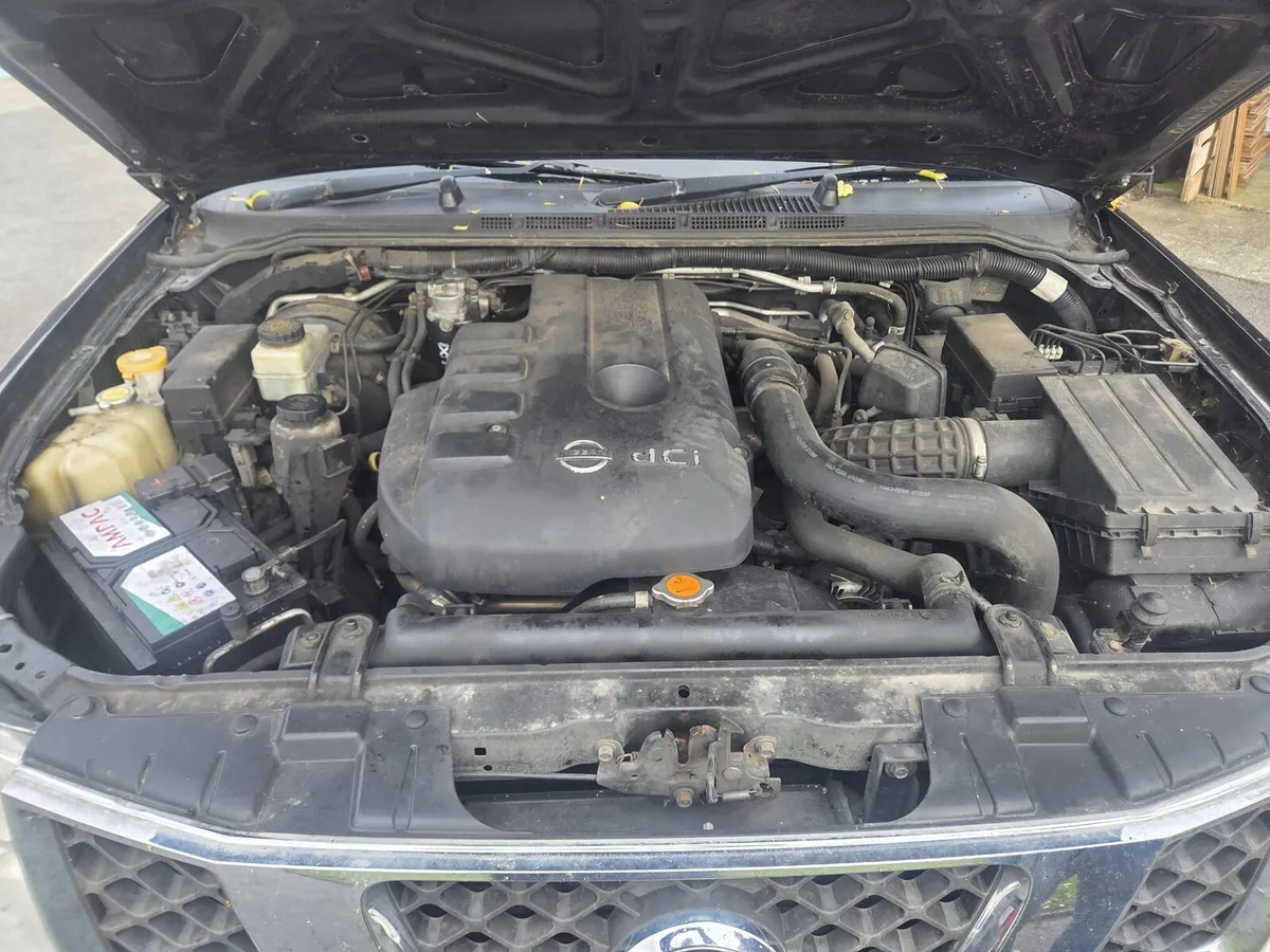 Nissian navara - Image 4