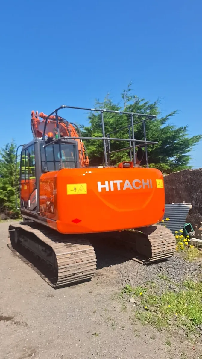 Hitachi 130 d5 - Image 3