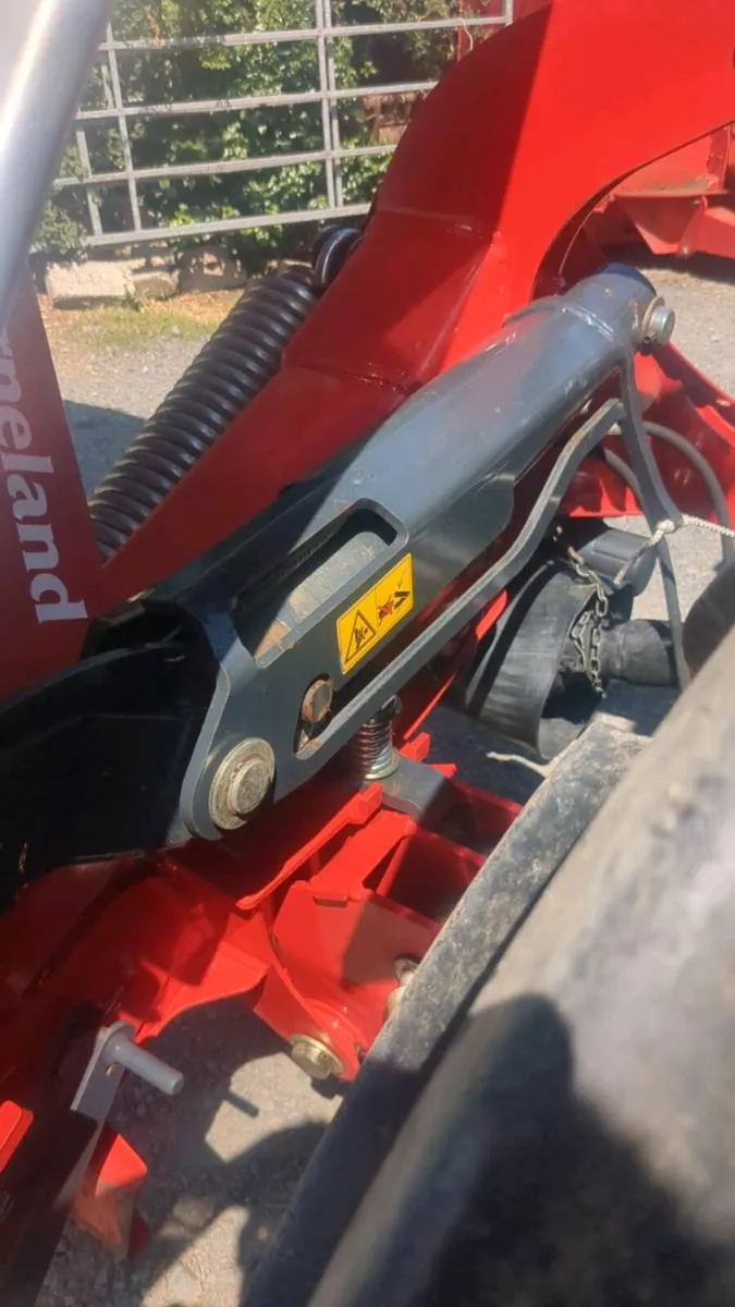 Kverneland Mower - Image 3
