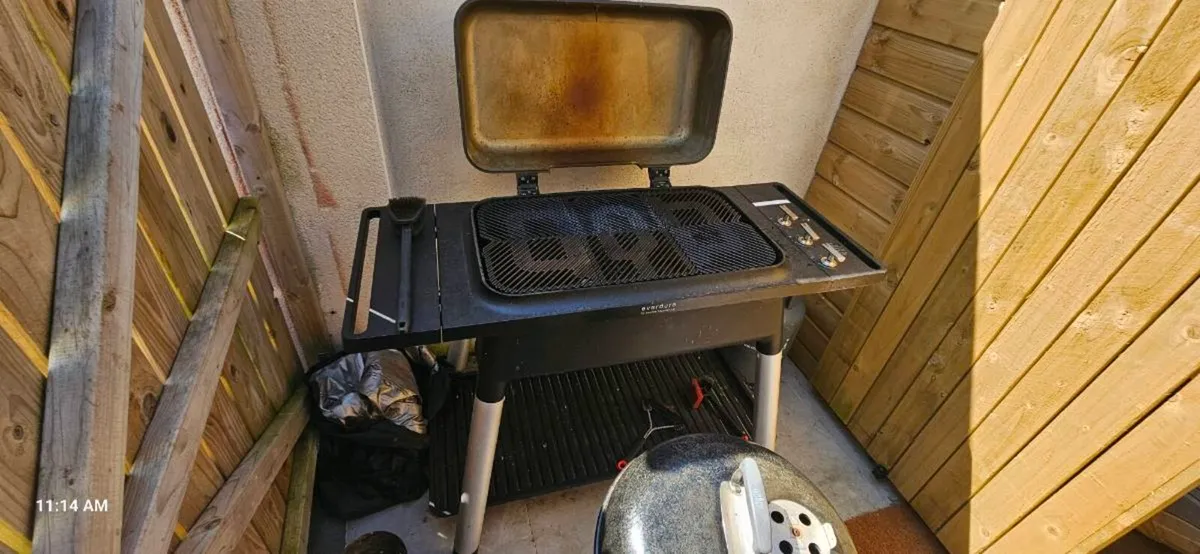 BBQ everdure gas - Image 2