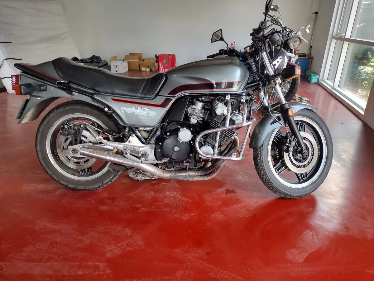 1981 Honda CBX vintage bike - Image 4