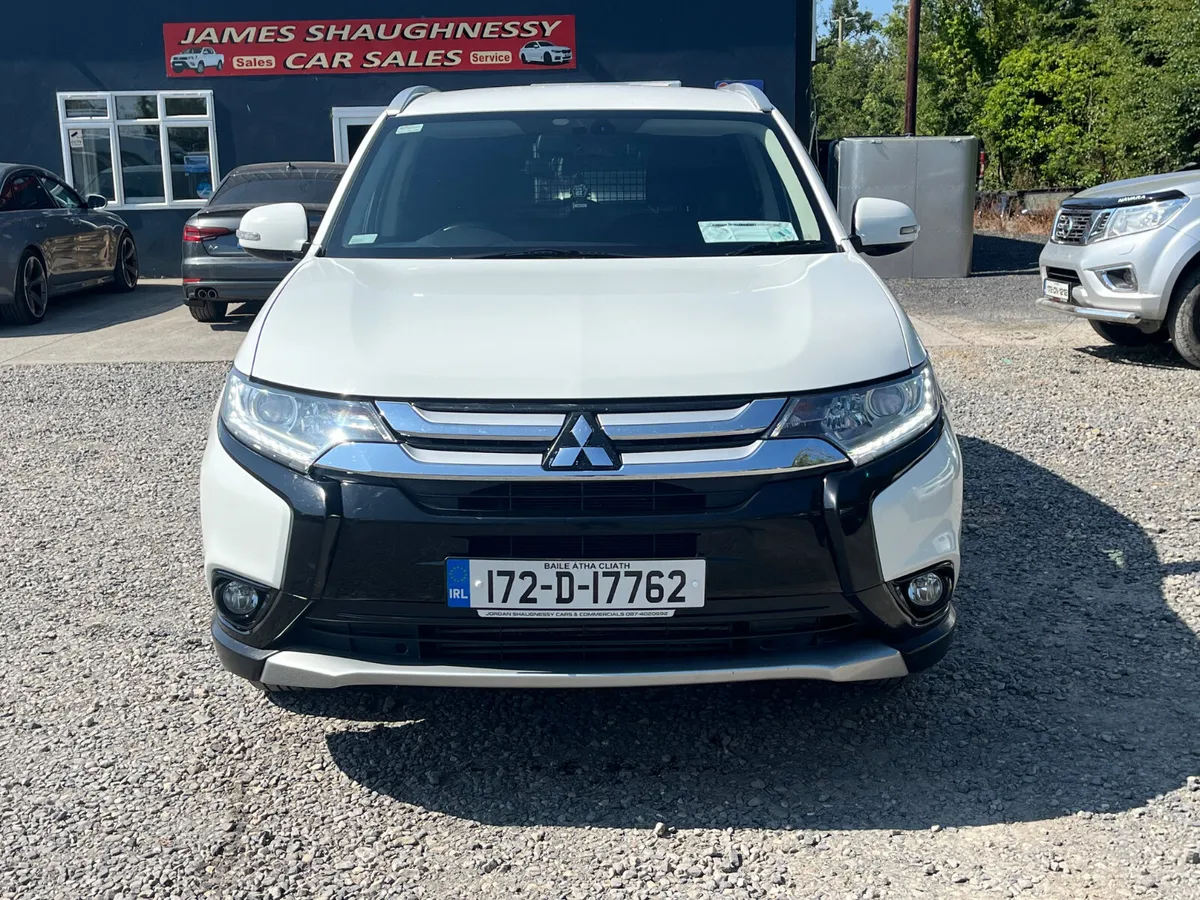 2017 MITSUBISHI OUTLANDER 4WD *NO VAT* - Image 2