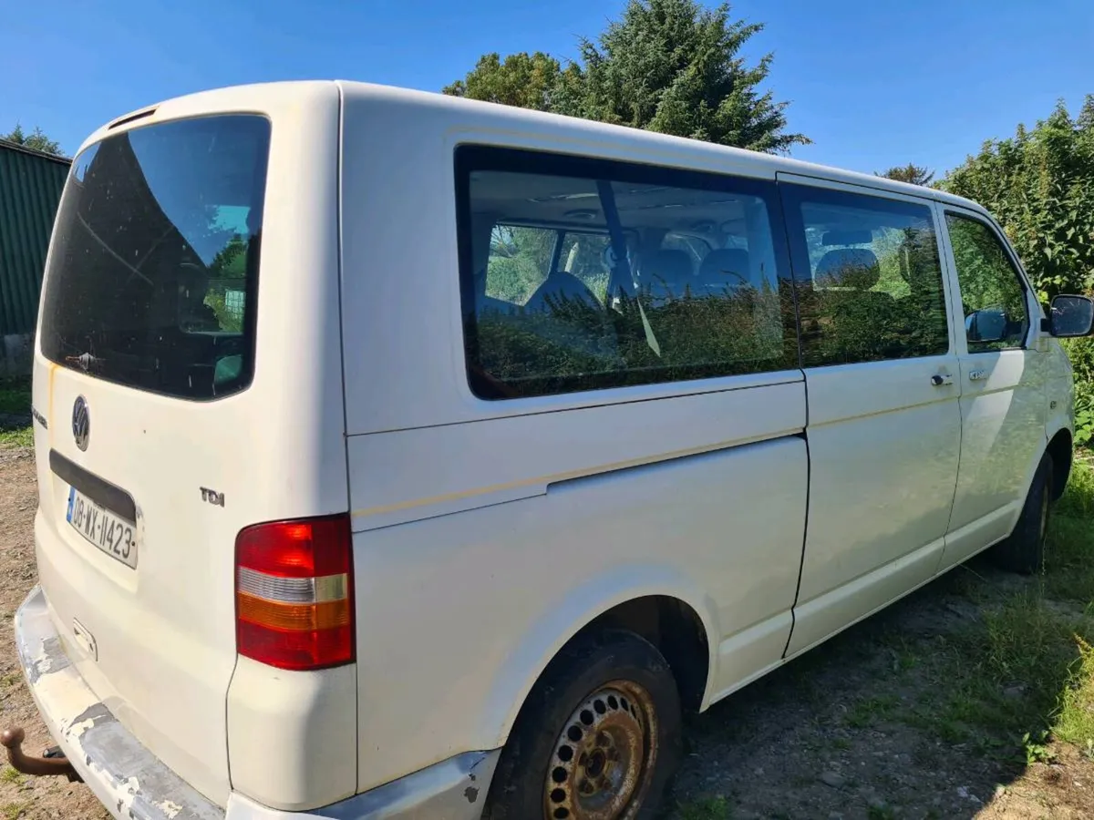 VW SHUTTLE BUS 8 SEATER - Image 4