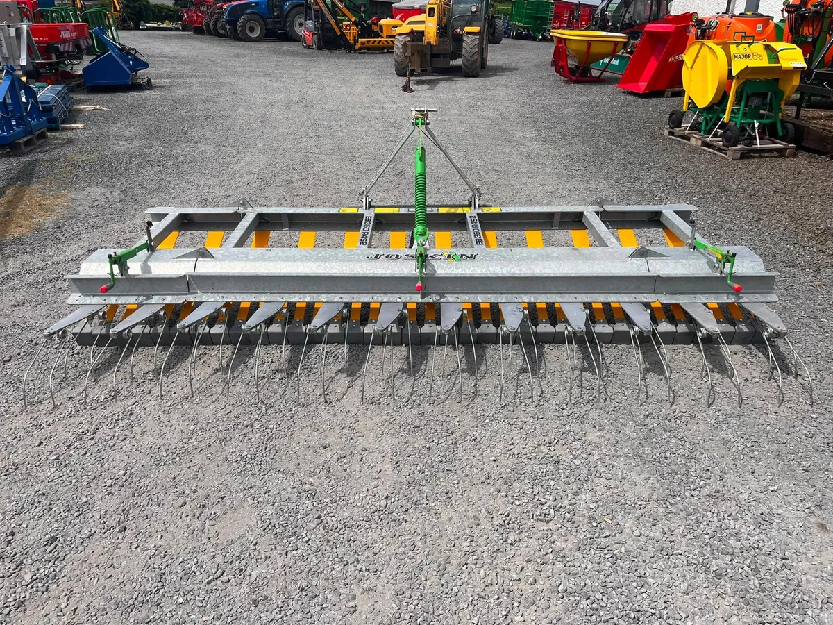 Joskin 3.6 metre Galvanised Meadow Aerator - Image 2
