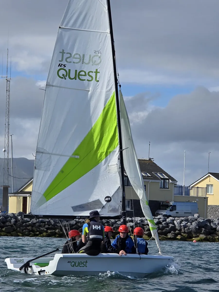 DINGHY 'S - Image 1