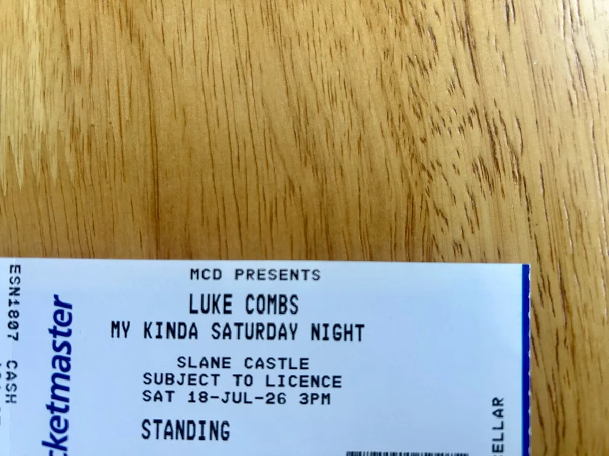 4 LUKE COMBS TICKETS,paper back