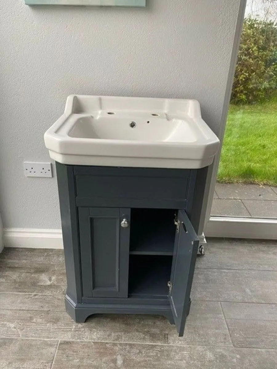 Bathroom Vanity Unit Tavistock €450 ono - Image 3