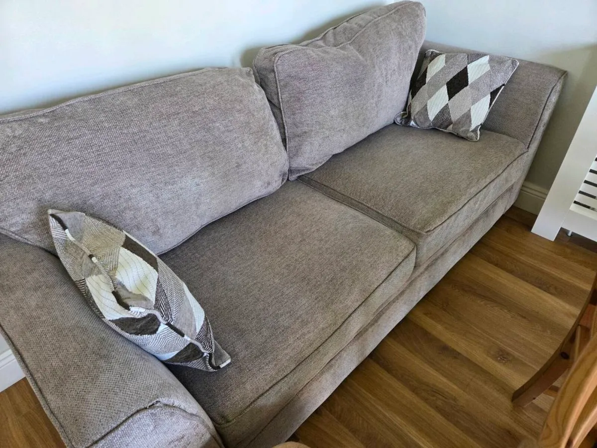 3 Seater & 2 Seater for Sale - Image 2