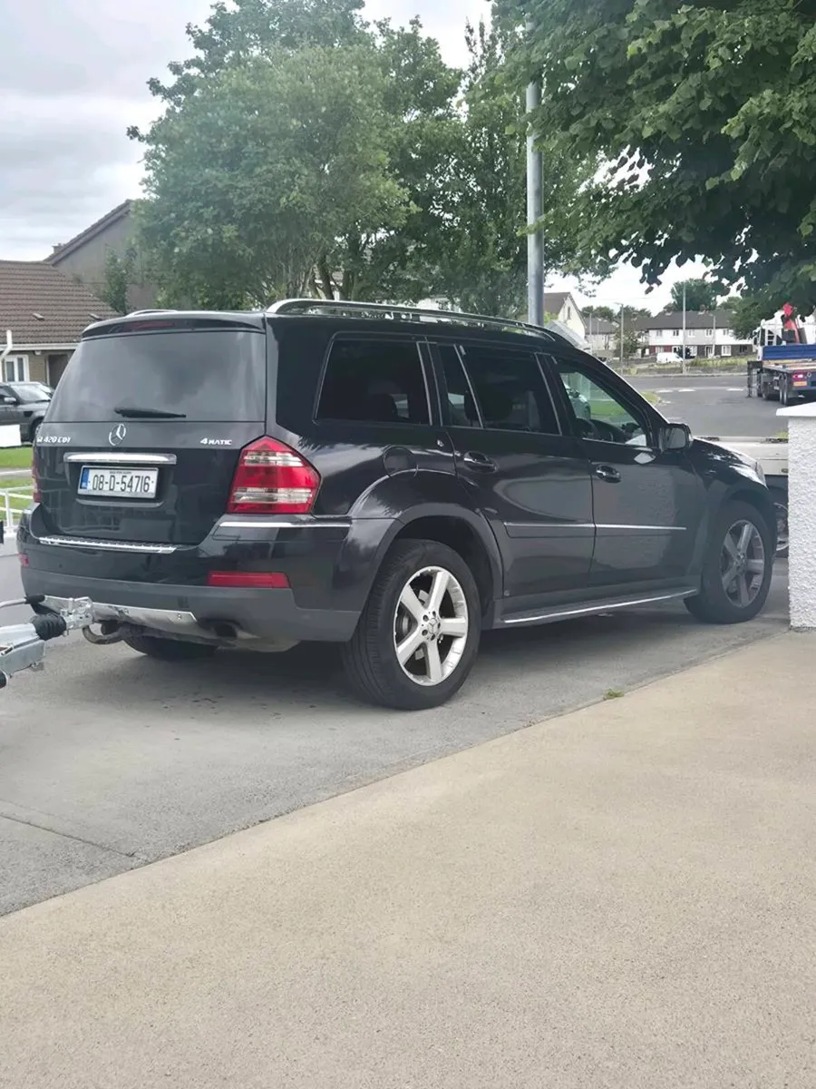 Mercedes V8  GL 420 - Image 1