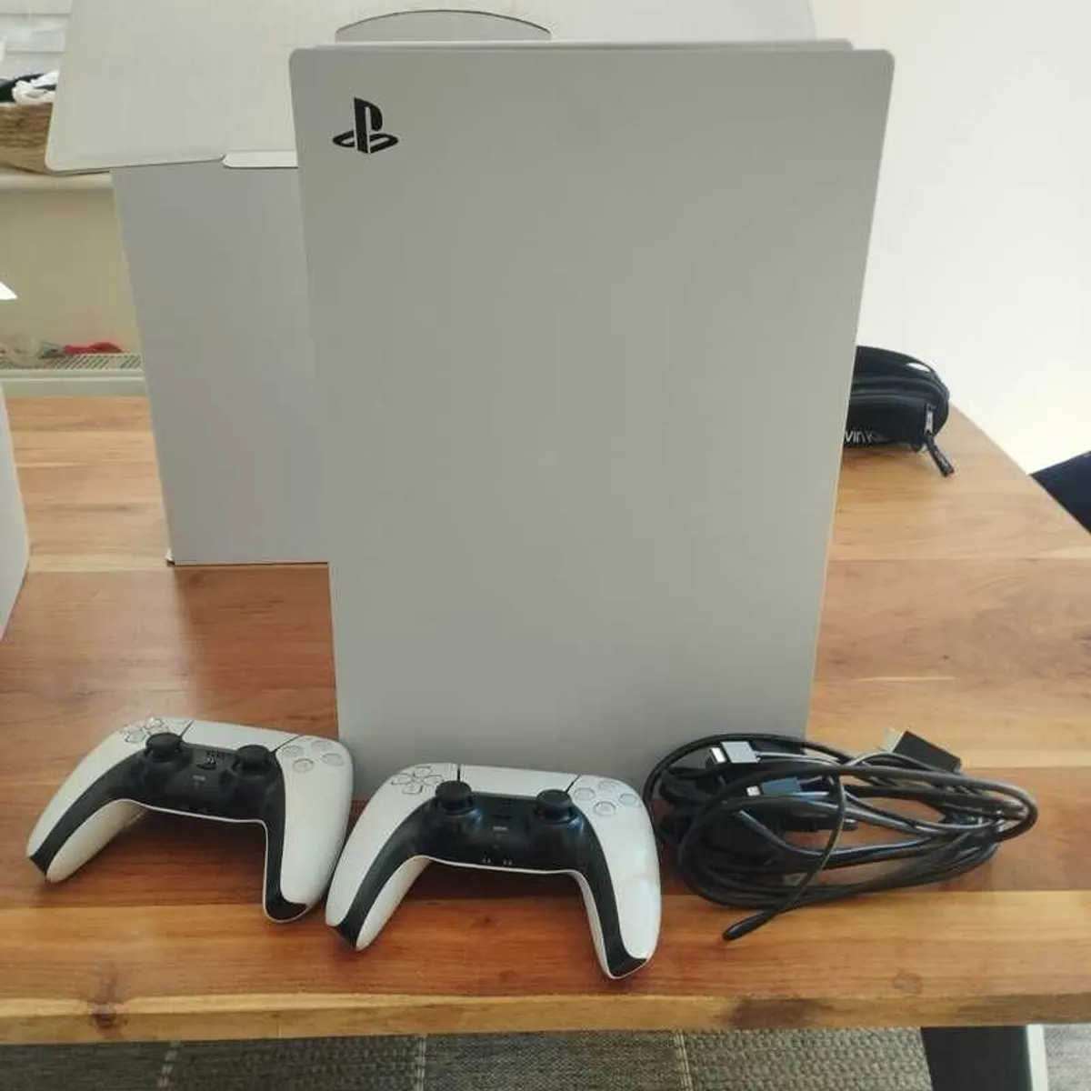 PS5 Digital Edition + 2 Controllers + Box - Image 2