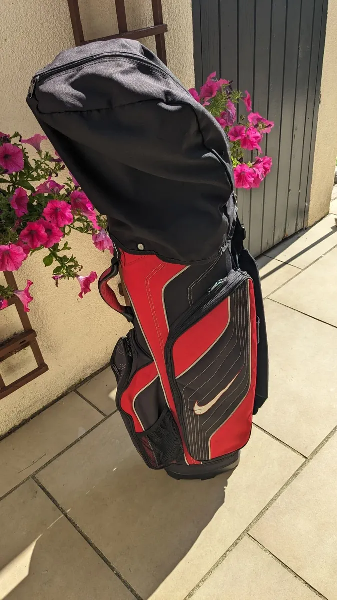 Wilson Irons, Cobra Woods.Nike Bag. - Image 1