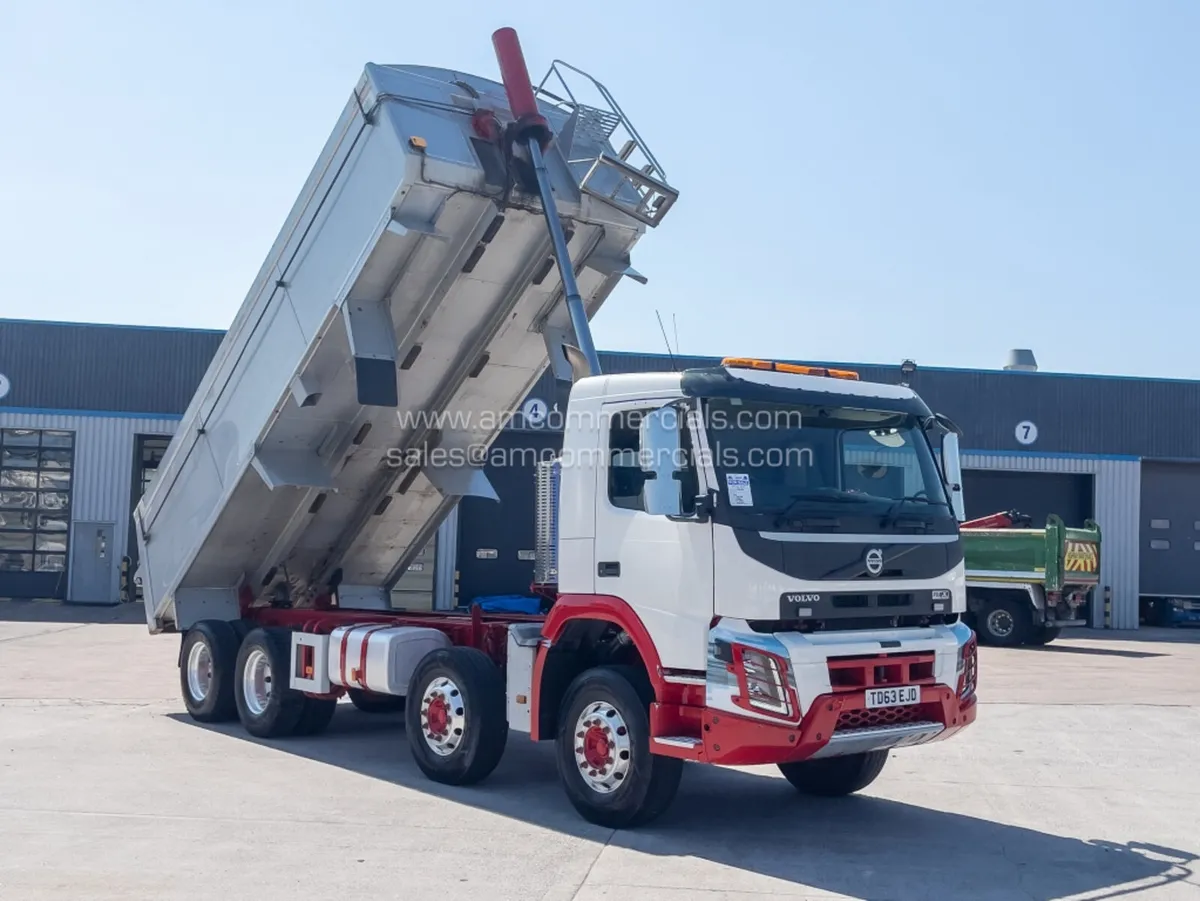 2016 VOLVO FMX 410 INSULATED TAR SPEC TIPPER - Image 1