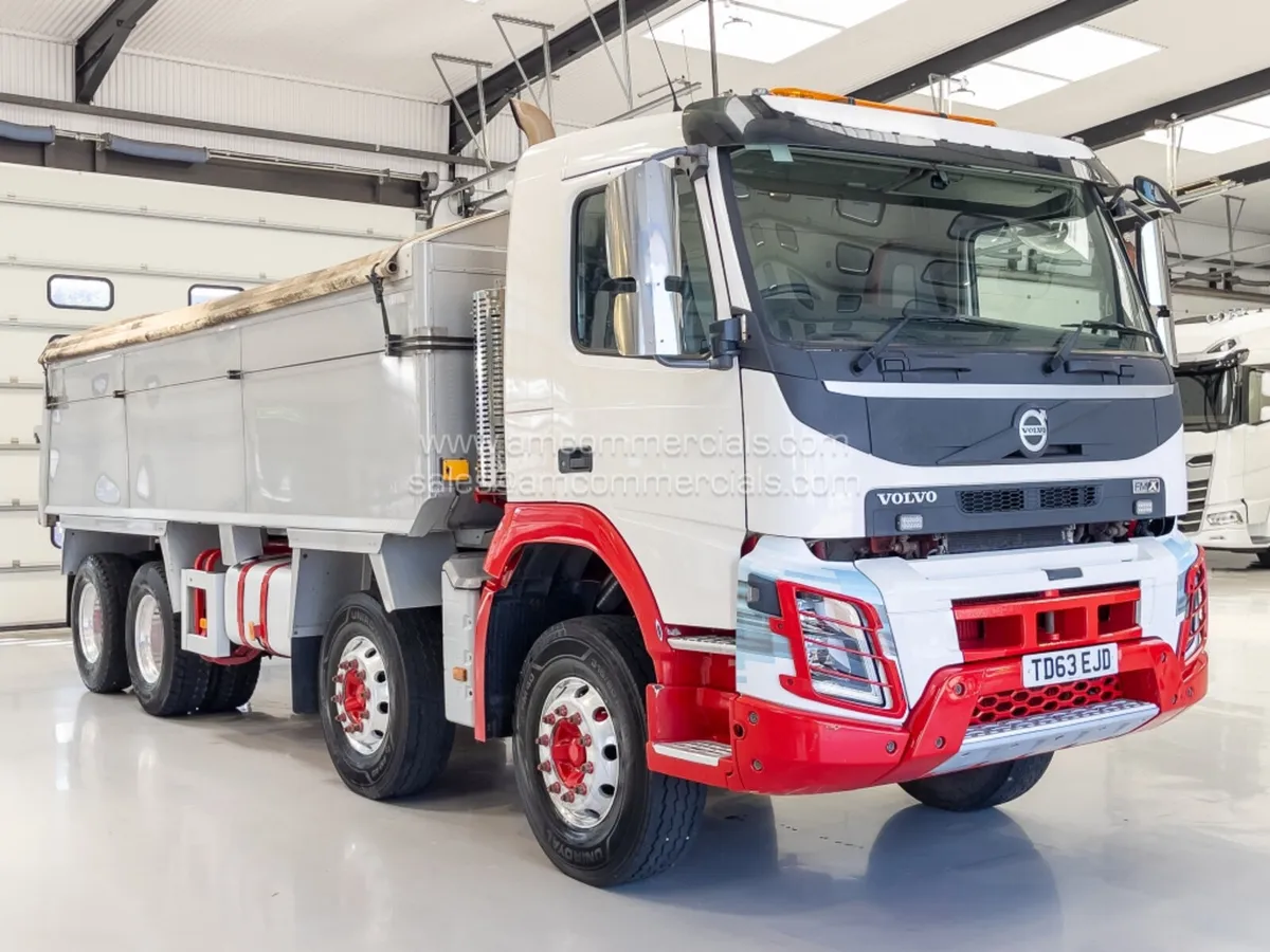 2016 VOLVO FMX 410 INSULATED TAR SPEC TIPPER - Image 4