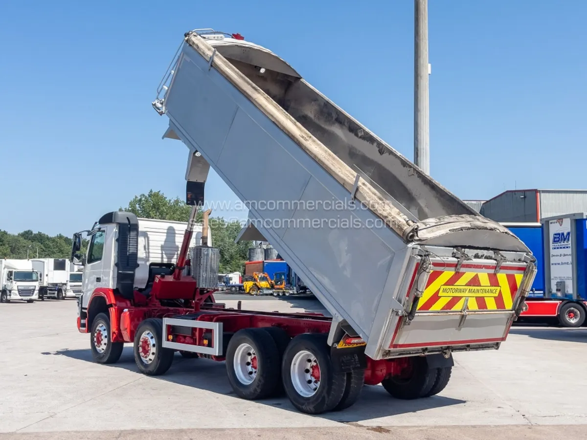 2016 VOLVO FMX 410 INSULATED TAR SPEC TIPPER - Image 3