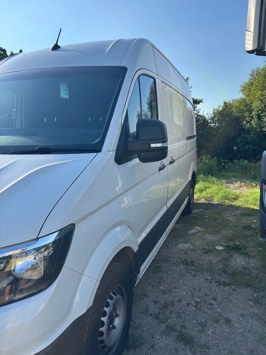 Van - Image 3
