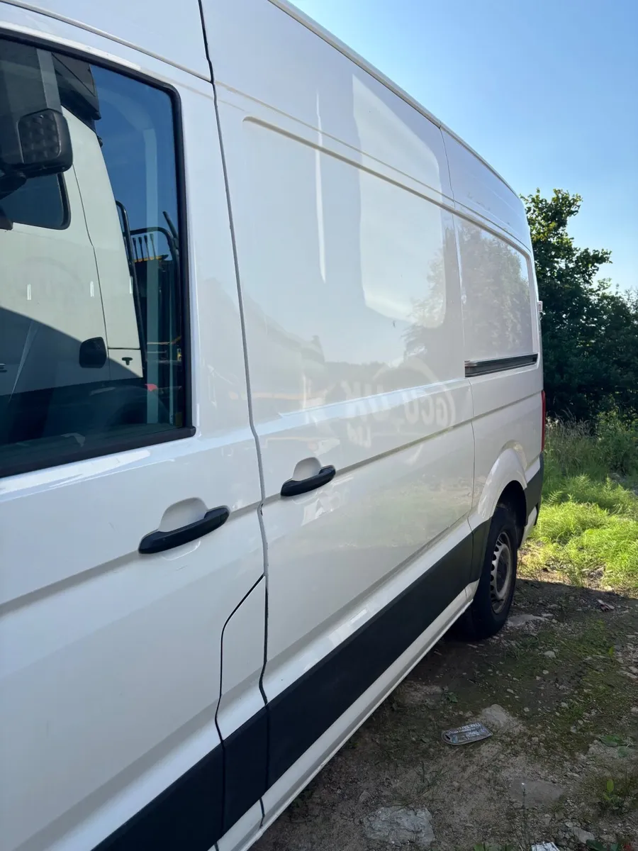Van - Image 4