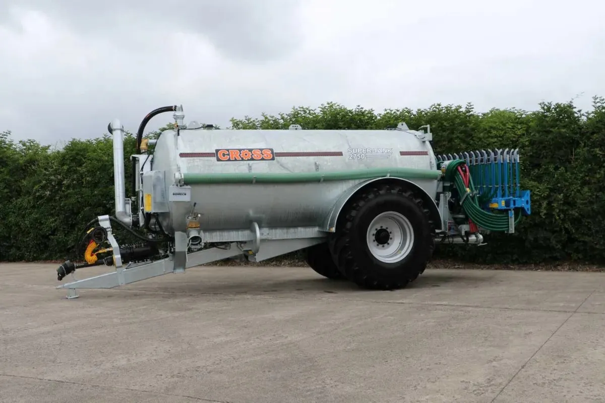 Cross Tanker and Trailing Shoe - Image 1