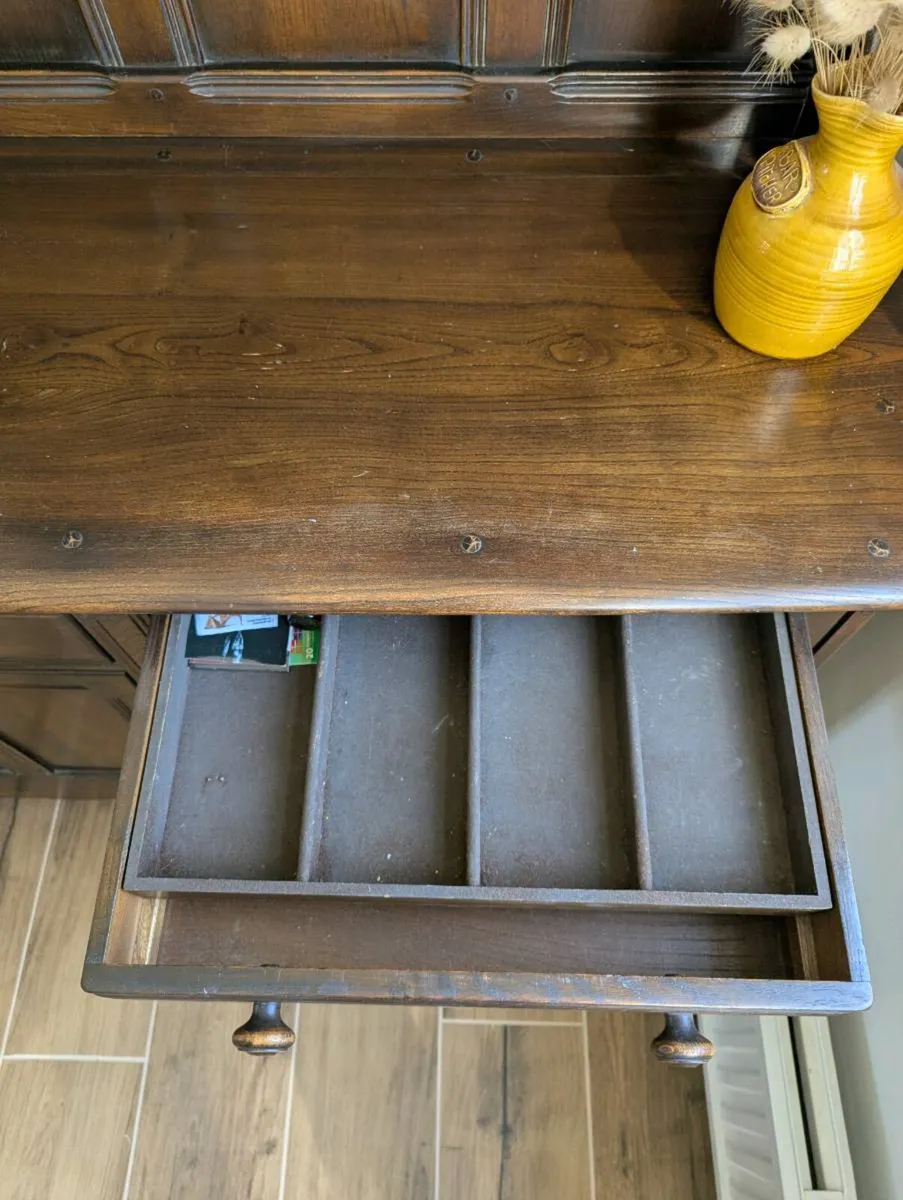 Ercol dresser - Image 4