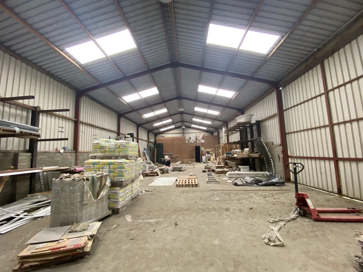 6 bay shed - Image 3