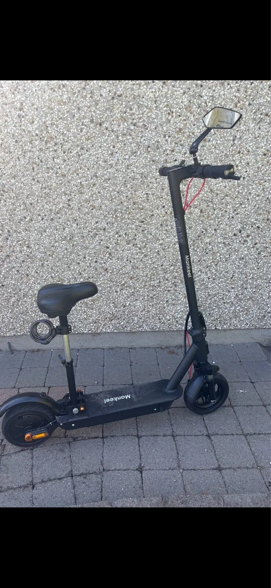 E Scooter - Image 1