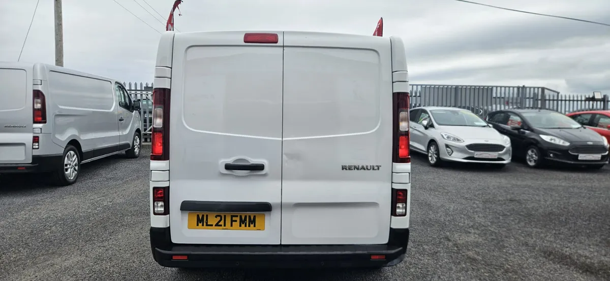 Renault Trafic BUSINESS - FINANCE AVAILABLE - Image 4