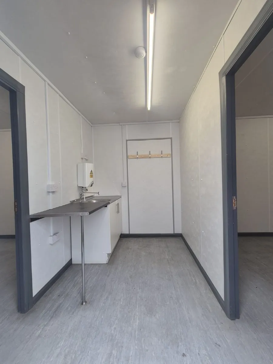 31Ft x 10Ft (9.6m x 3m) Split Office/Canteen - Image 2