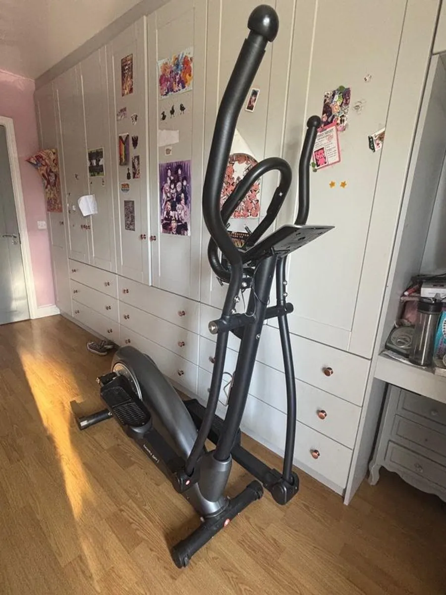 Eliptical Cross Trainer - Image 2