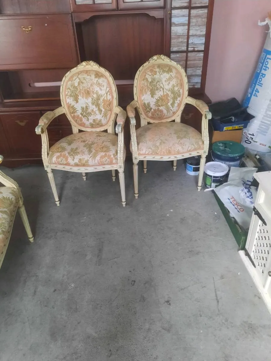 Vintage French Louis couch & 2 chairs - Image 2