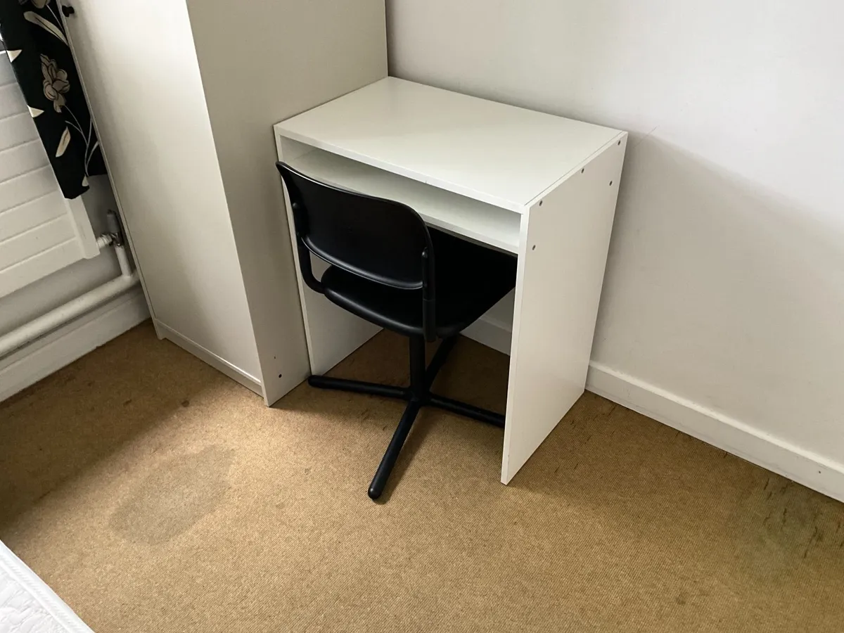 Online Auction Of Student Accommodation Furniture - Image 4