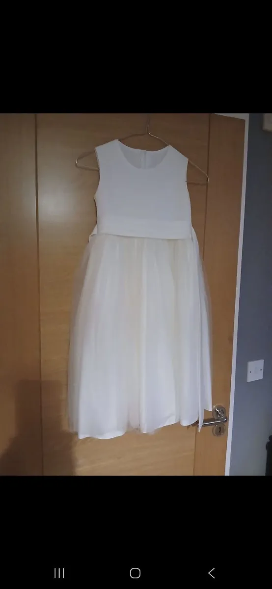 Wedding Dress and bridesmaid dresses - Image 2