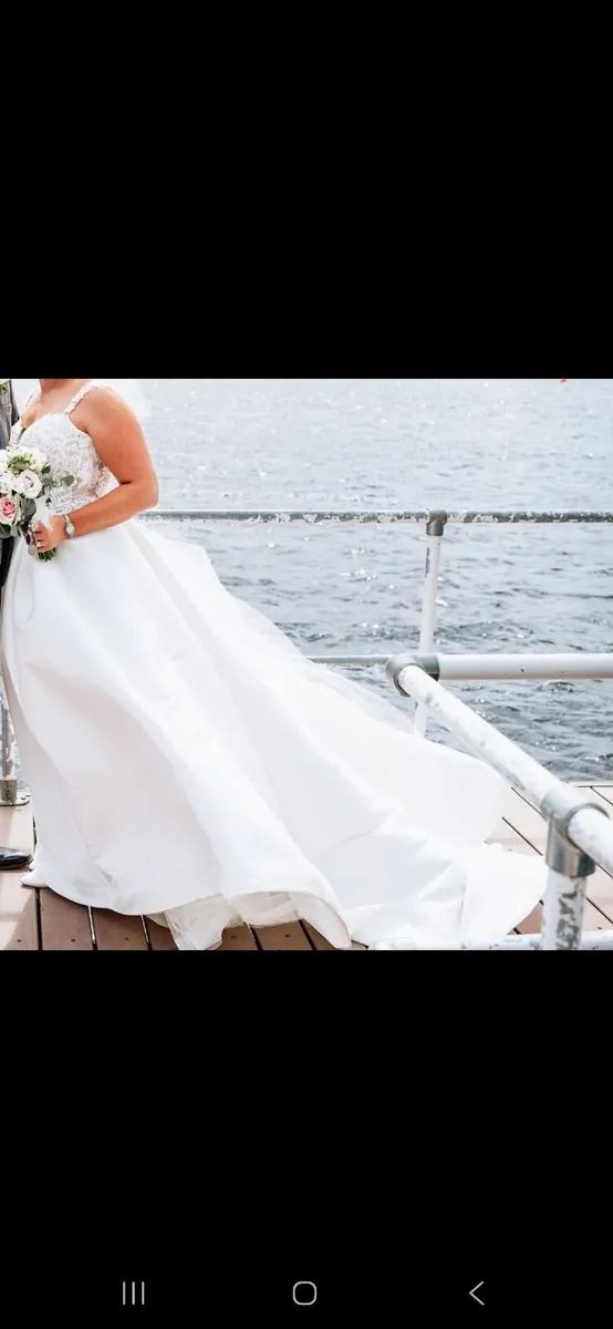 Wedding Dress and bridesmaid dresses - Image 4