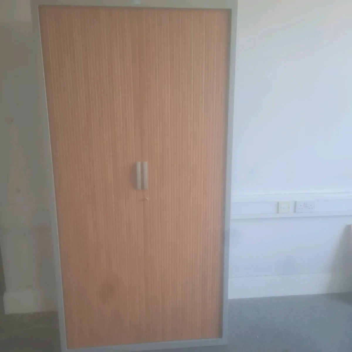 Executive tambour metal storage cabinets - Image 2
