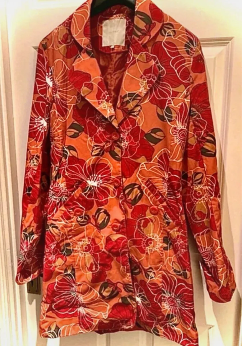 Lightweight Statement Above-the-knee Jacket - Image 1