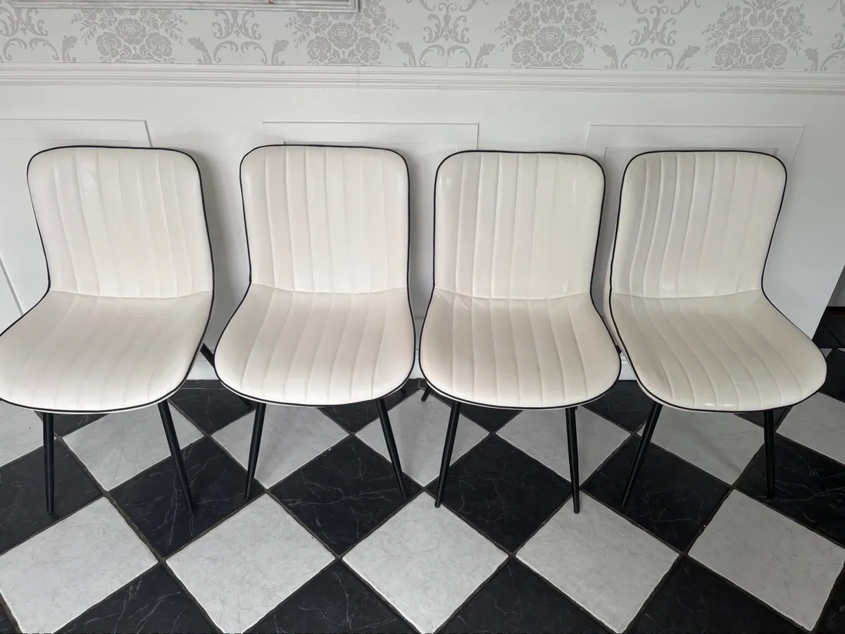 Dining chairs - Image 3