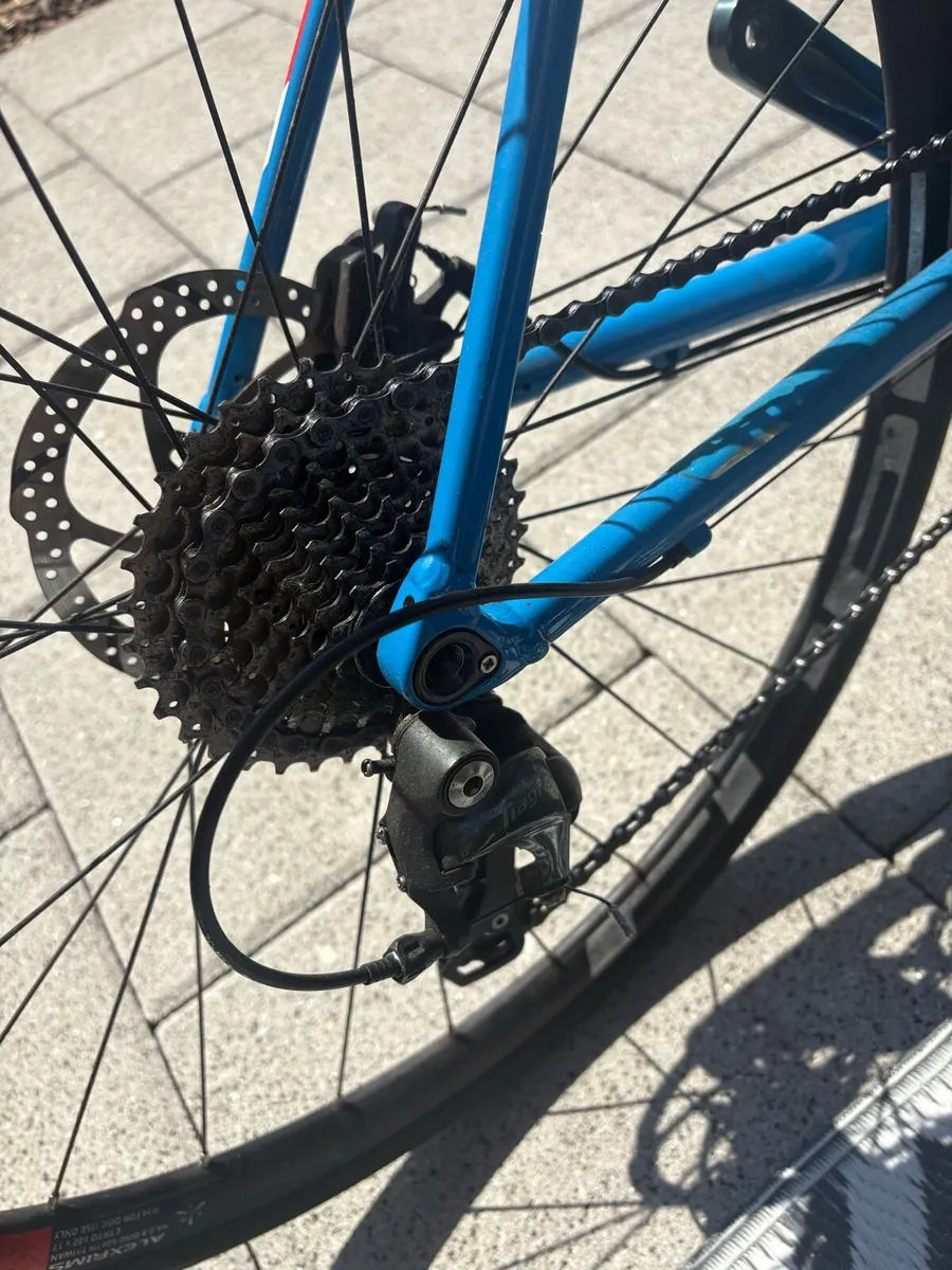 Cube Attain Road Bike - 53cm - Image 3