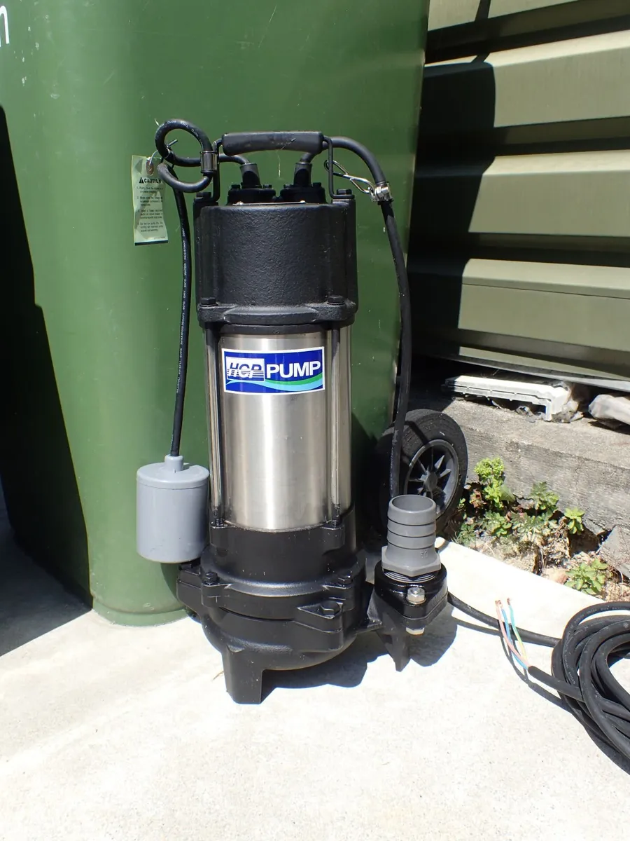 Dirty water pump.   Farm. - Image 2
