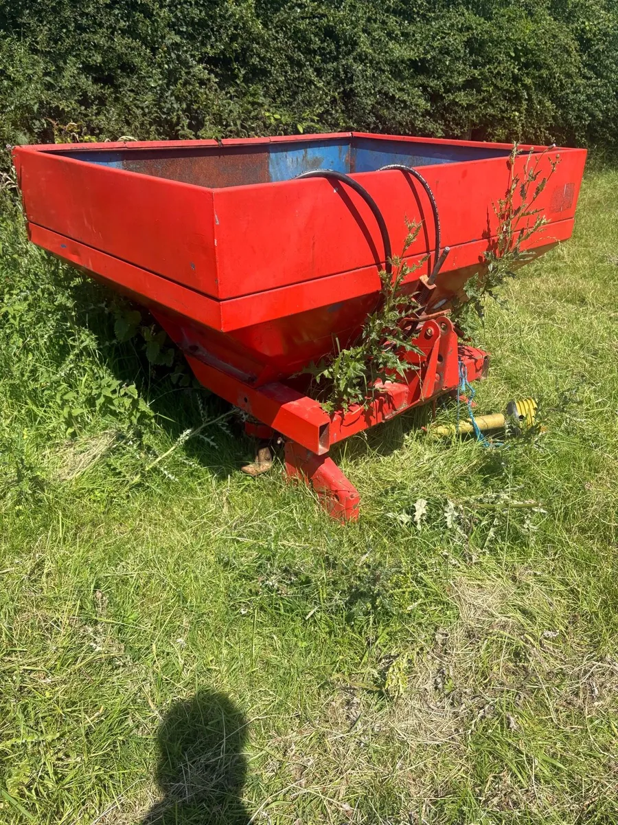Farm machinery - Image 2
