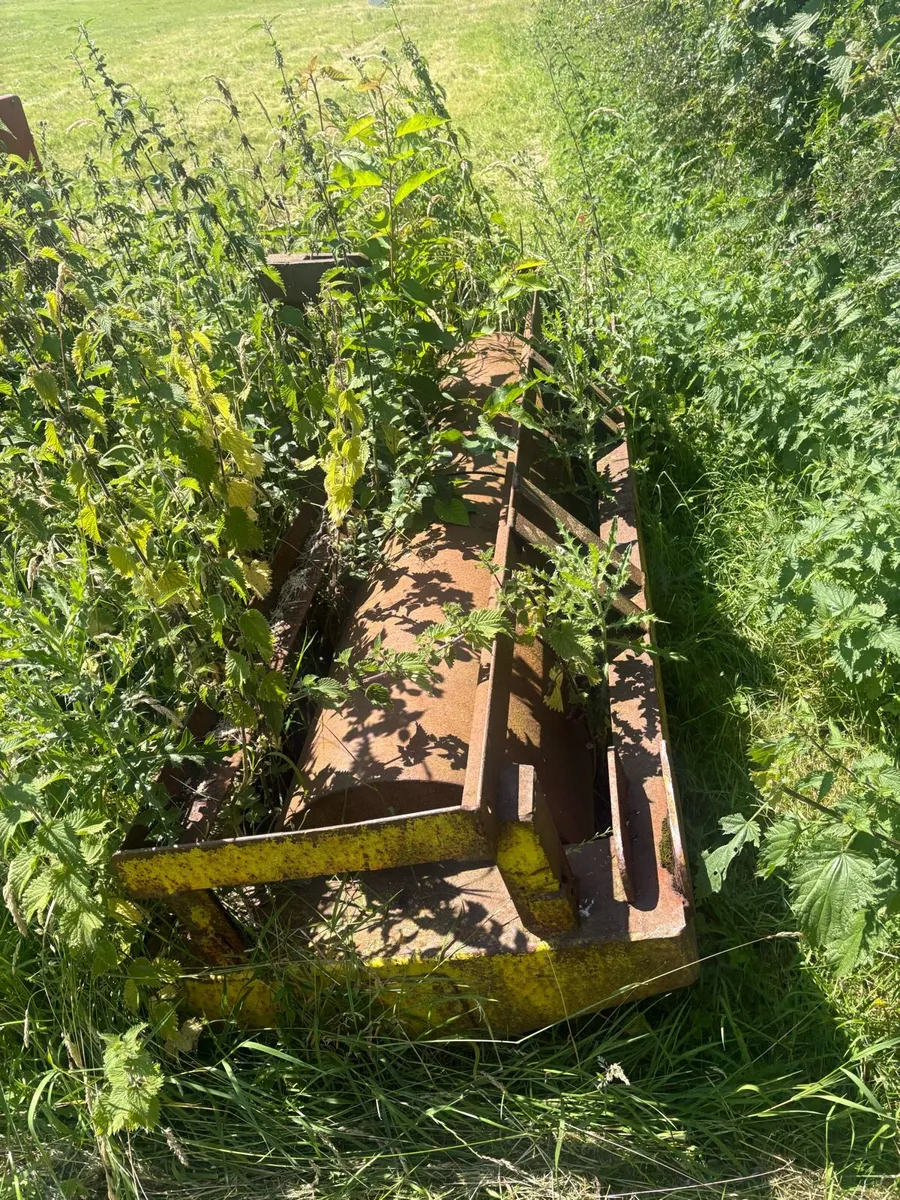 Farm machinery - Image 3