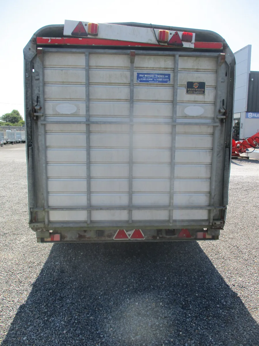 Ivor Williams 12ft cattle livestock trailer - Image 3
