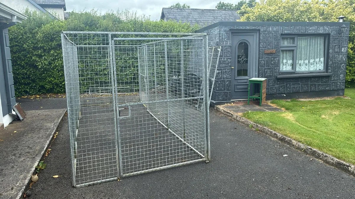 Heavy Duty Galvanised Dipped Steel Dog run/pen - Image 2