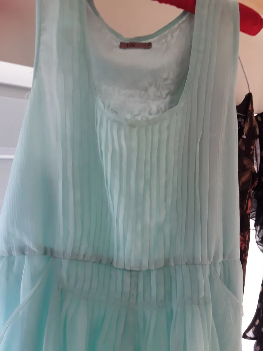 4  lovely  tops size 8 10 12 - Image 4