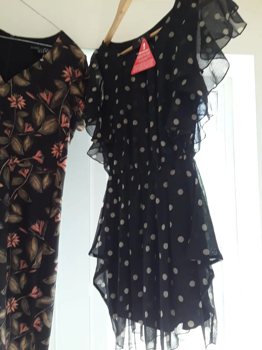 4  lovely  tops size 8 10 12 - Image 1