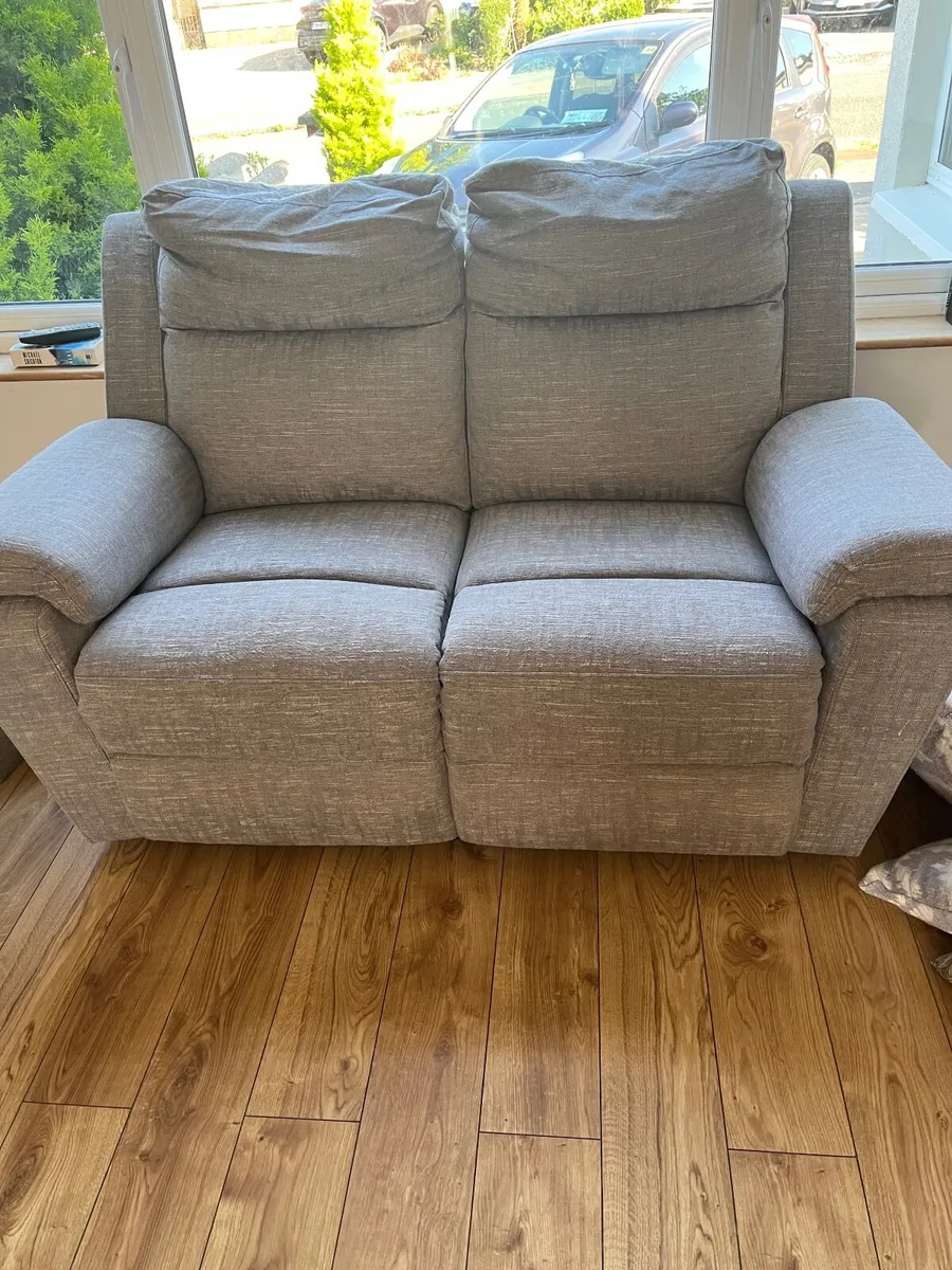 2 seater Manual recliner sofa