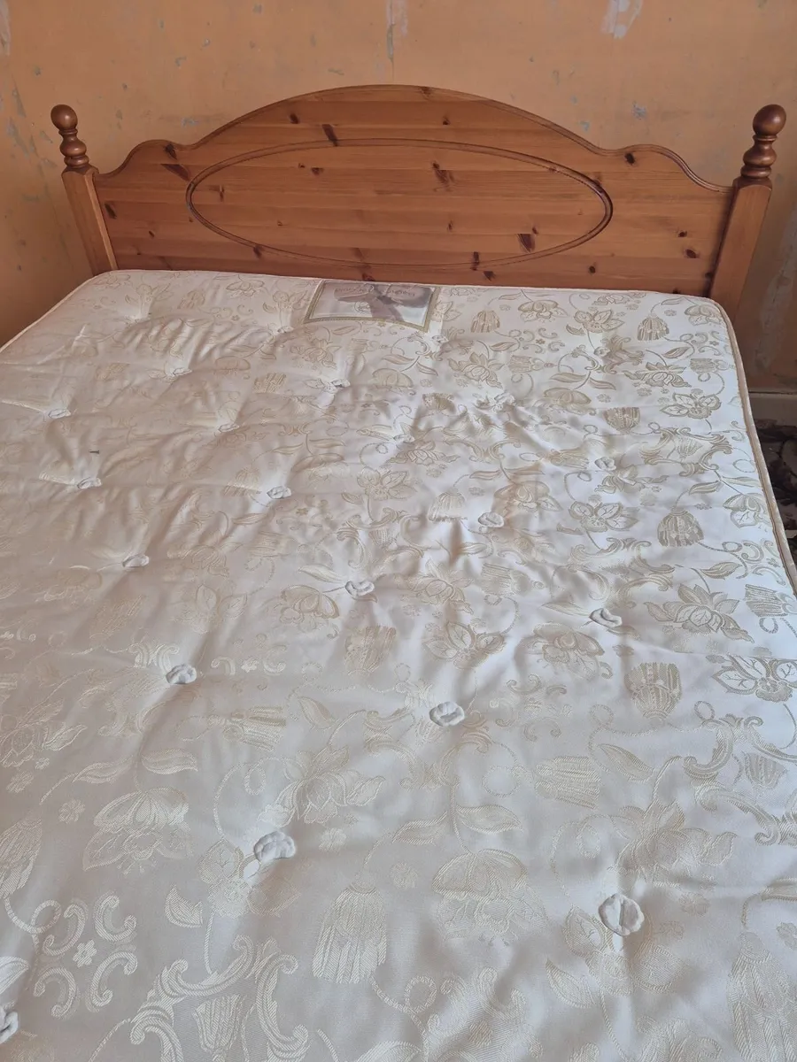 5 foot pine bed frame - Image 3