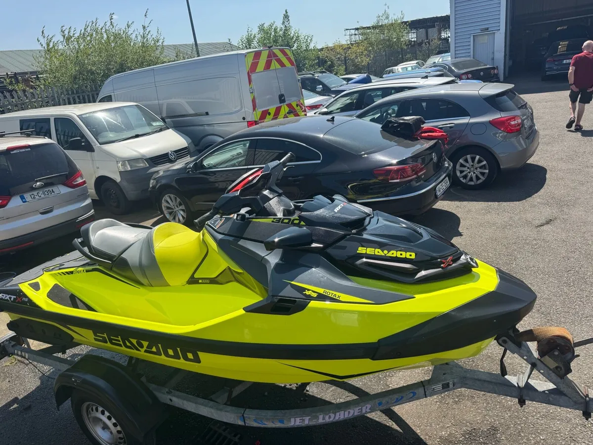 2020 Seadoo RXT-X 3 seater with trailer - Image 2