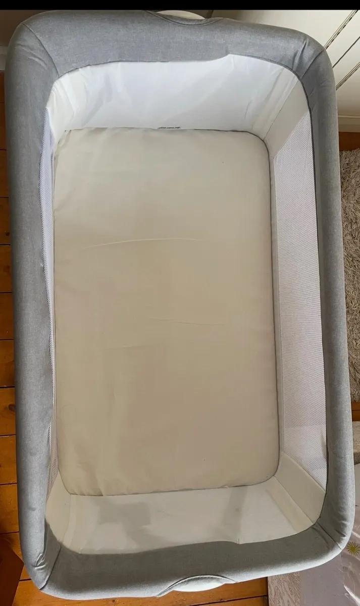 Baby crib - Image 2