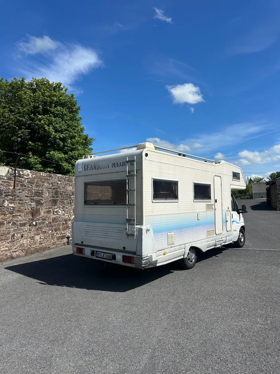 Campervan - Image 4