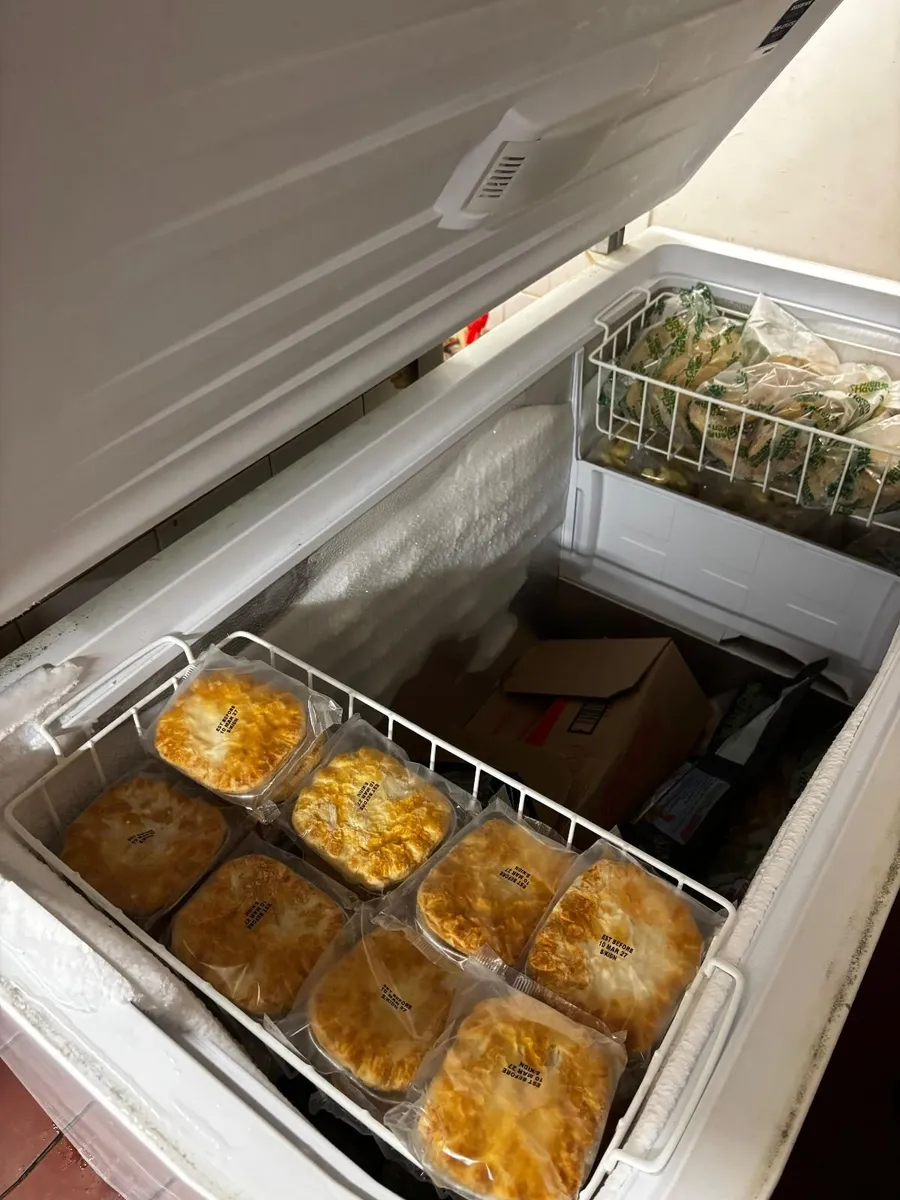 x4 Fridge Freezers - Image 2