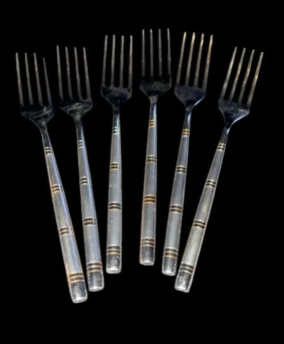 Vintage 'Canterbury' Cutlery Set - Image 4